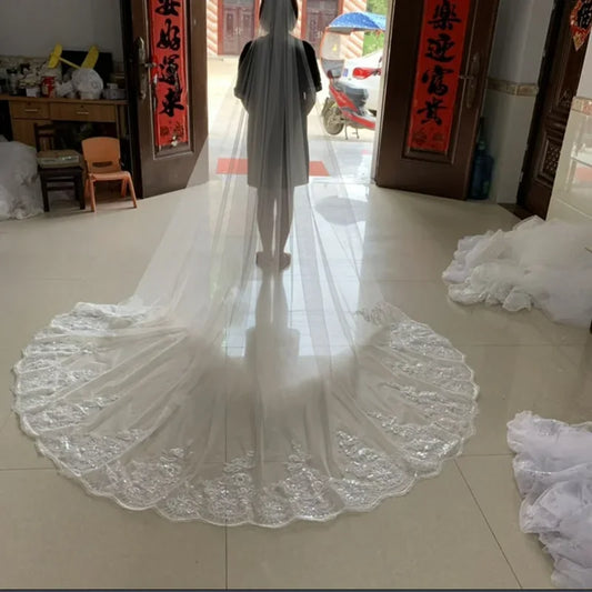 Beautiful Double Layers Bridal Veil With Metal Comb Lace Appliques Edge Bridal Marriage Short Head Bridal Accessories