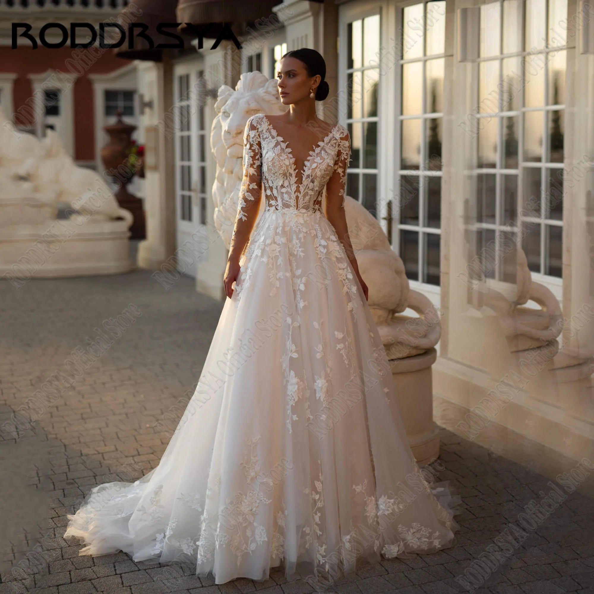 RODDRSYA Customized Luxury Long Sleeves Wedding Dress A Line Applique Lace Scoop Neck Soft Tulle Boho Bridal Gown Sweep Train