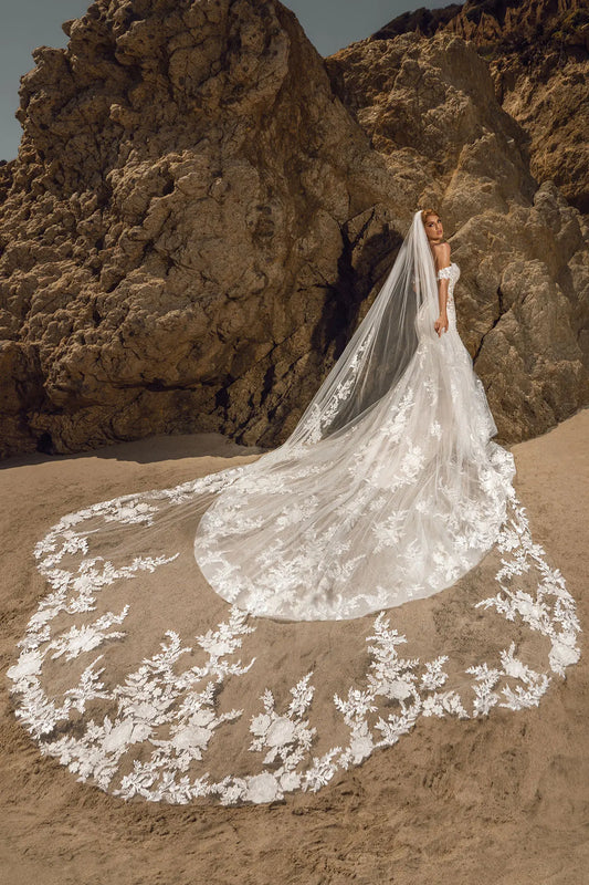 White Ivory Vintage Wedding Veil 3M Long Soft Tulle Royal Bridal Veil with Comb Bling Sequins Lace Veil Wedding Accessories