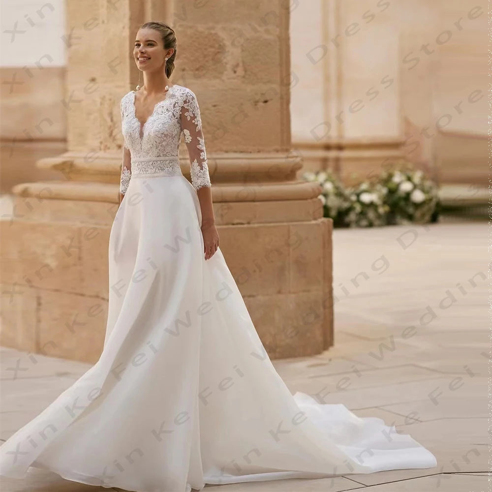 Elegant Women's V-Neck Wedding Dressees Lace Applique Long Sleeved Princess A-Line Bridal Gowns Formal Beach Party Welcome Guest