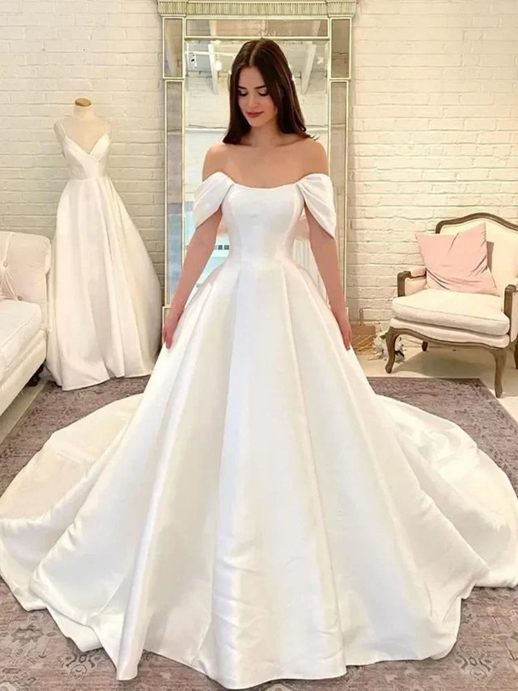 Customzied  Satin Wedding Dresses Detachable Shoulder Simple Brdail Gowns Strapless robe de mariée Plus Size Marriage Outfits