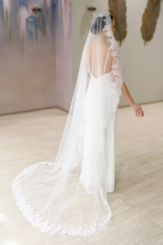 Mantilla Lace Veil ,One Tier Bridal Veil with Lace Trim, Cathedral Long Wedding Veil